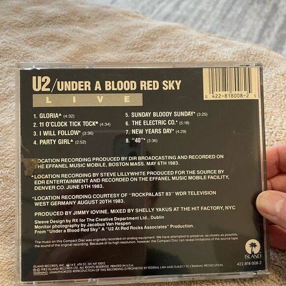 CD: U2 Live under a blood red blue sky - Picture 2 of 2